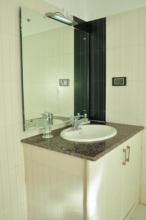 Holiday Hill Hotel & Suites Sultan Bathery Quarto foto